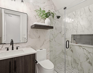 5449 Goodwin Avenue - Photo Thumbnail 15