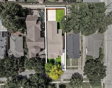 5449 Goodwin Avenue - Photo Thumbnail 35
