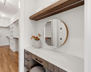 5449 Goodwin Avenue - Photo Thumbnail 30