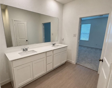 635 Stud Drive - Photo Thumbnail 9