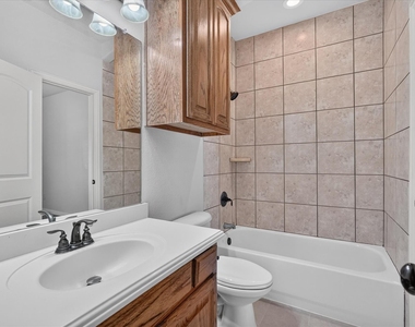 7511 Courtney Circle - Photo Thumbnail 12