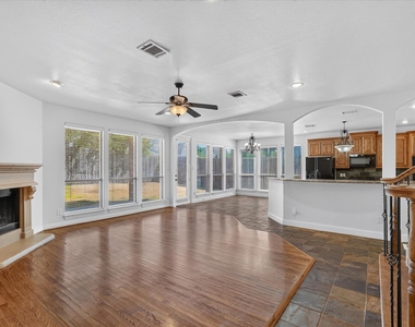 7511 Courtney Circle - Photo Thumbnail 4