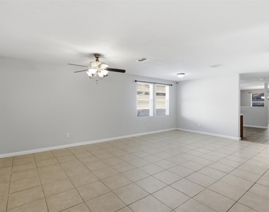 9582 Rosedale Drive - Photo Thumbnail 2