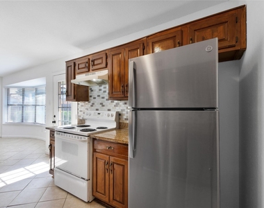 1472 Rockshire Drive - Photo Thumbnail 11