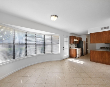 1472 Rockshire Drive - Photo Thumbnail 8