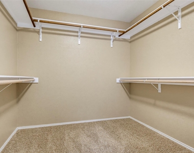 2149 Parkside Drive - Photo Thumbnail 17