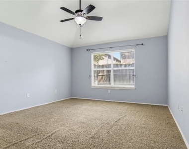 2149 Parkside Drive - Photo Thumbnail 10