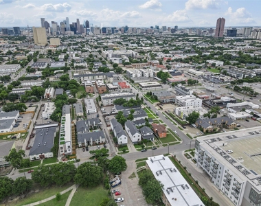 1505 N Garrett Avenue - Photo Thumbnail 27