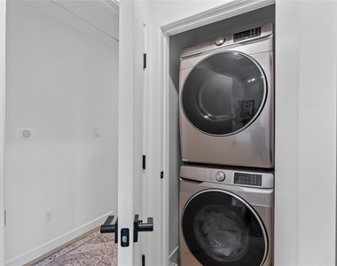 1505 N Garrett Avenue - Photo Thumbnail 23