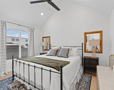 1505 N Garrett Avenue - Photo Thumbnail 14