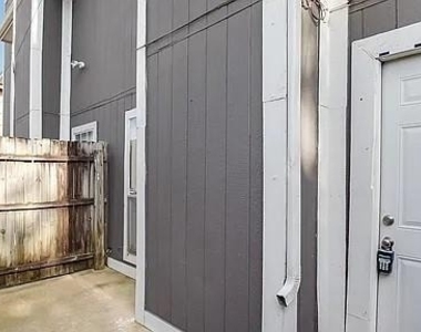 7504 Chapin Road - Photo Thumbnail 4
