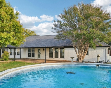 10072 Manor Way - Photo Thumbnail 26