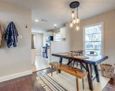 2111 Norwood Drive - Photo Thumbnail 10
