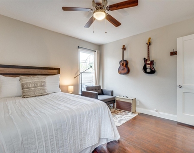 2111 Norwood Drive - Photo Thumbnail 16