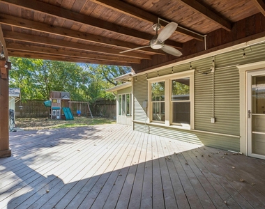 6102 Worth Street - Photo Thumbnail 3
