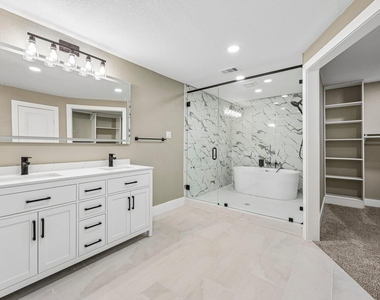 3889 Davila Drive - Photo Thumbnail 18