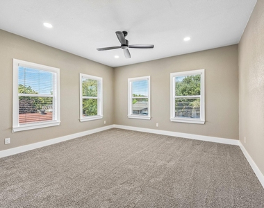 3889 Davila Drive - Photo Thumbnail 29