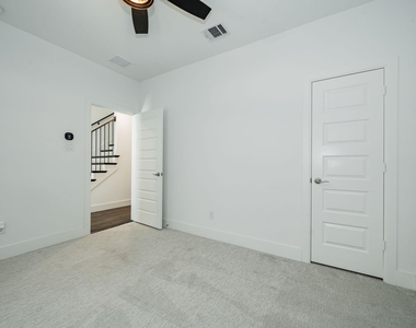 8106 Fallston Court - Photo Thumbnail 34
