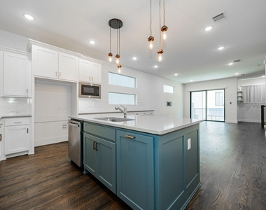 8106 Fallston Court - Photo Thumbnail 6