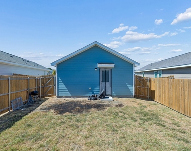 6825 Sunbeam Circle - Photo Thumbnail 17