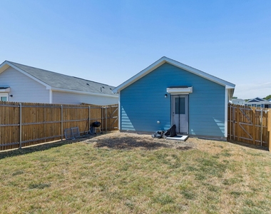 6825 Sunbeam Circle - Photo Thumbnail 18