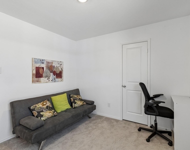 6825 Sunbeam Circle - Photo Thumbnail 11
