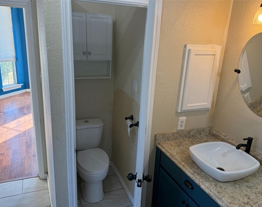 2700 Crystal Falls Drive - Photo Thumbnail 21