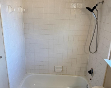 2700 Crystal Falls Drive - Photo Thumbnail 33