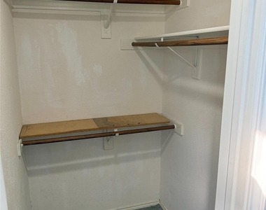 2700 Crystal Falls Drive - Photo Thumbnail 35