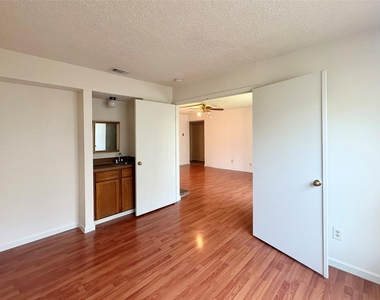 8109 Skillman Street - Photo Thumbnail 14