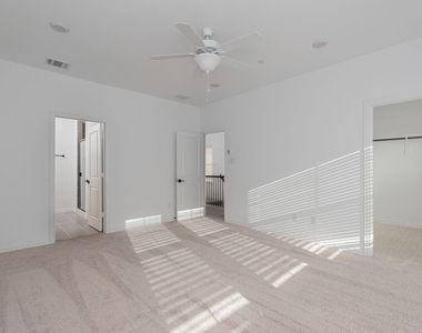 2227 Adena Springs Drive - Photo Thumbnail 10