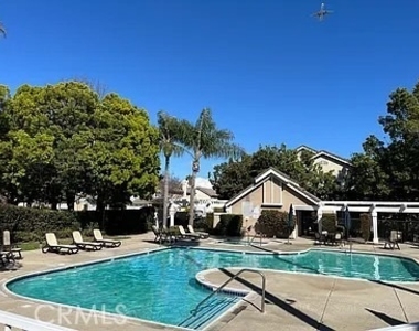 3867 Thorncroft - Photo Thumbnail 22