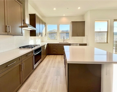 27355 Hyland Court - Photo Thumbnail 6