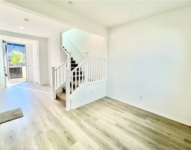 27355 Hyland Court - Photo Thumbnail 2