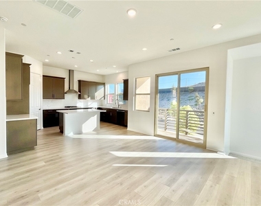 27355 Hyland Court - Photo Thumbnail 4
