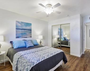 619 Sunfish Way - Photo Thumbnail 21