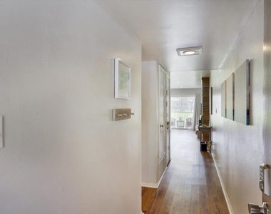 619 Sunfish Way - Photo Thumbnail 2