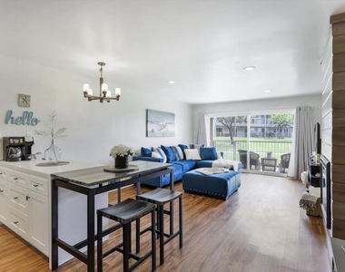 619 Sunfish Way - Photo Thumbnail 3