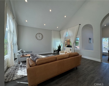 13745 Moonshadow Place - Photo Thumbnail 5