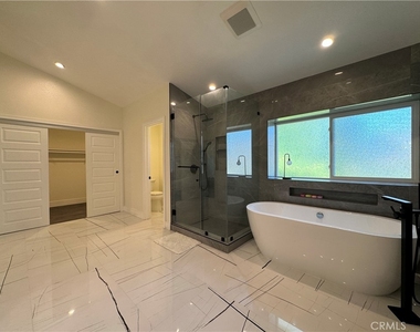 13745 Moonshadow Place - Photo Thumbnail 39