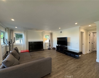 13745 Moonshadow Place - Photo Thumbnail 20