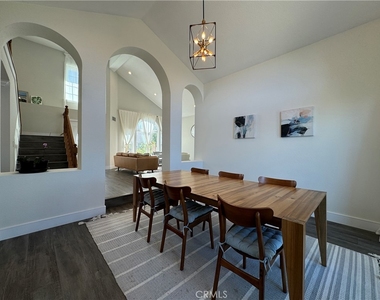 13745 Moonshadow Place - Photo Thumbnail 13