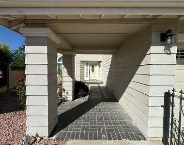 13745 Moonshadow Place - Photo Thumbnail 2