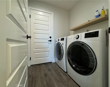13745 Moonshadow Place - Photo Thumbnail 27