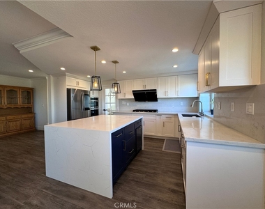 13745 Moonshadow Place - Photo Thumbnail 15