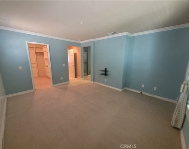 4022 Sutton Court - Photo Thumbnail 12