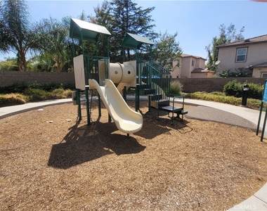 4022 Sutton Court - Photo Thumbnail 18