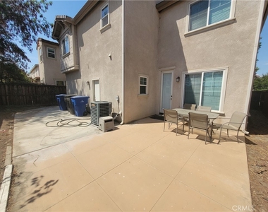 4022 Sutton Court - Photo Thumbnail 16