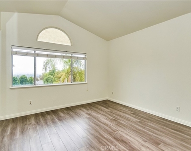 15737 Altamira Drive - Photo Thumbnail 16