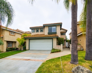 15737 Altamira Drive - Photo Thumbnail 2